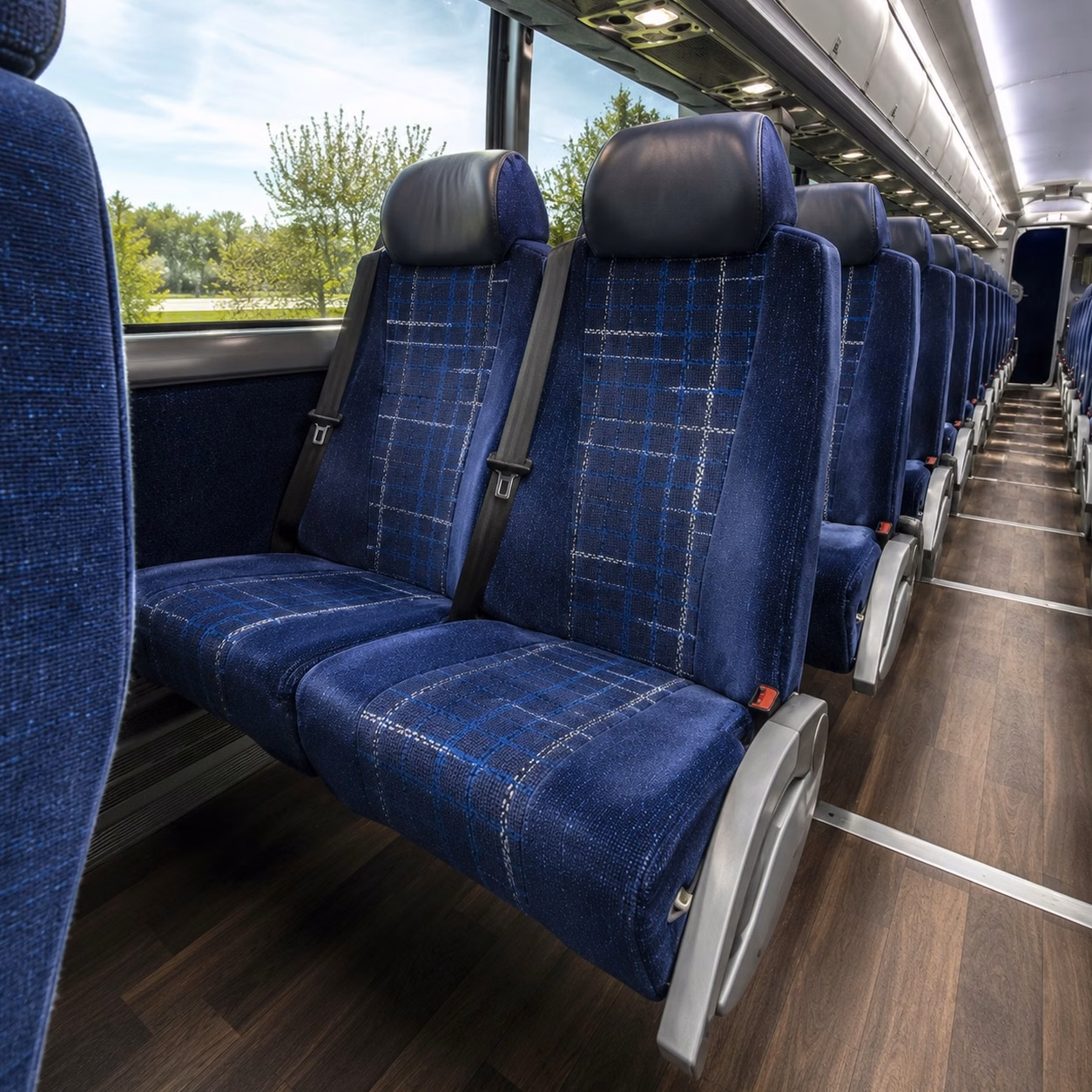 bus type affects charter bus prices in owensboro kentucky