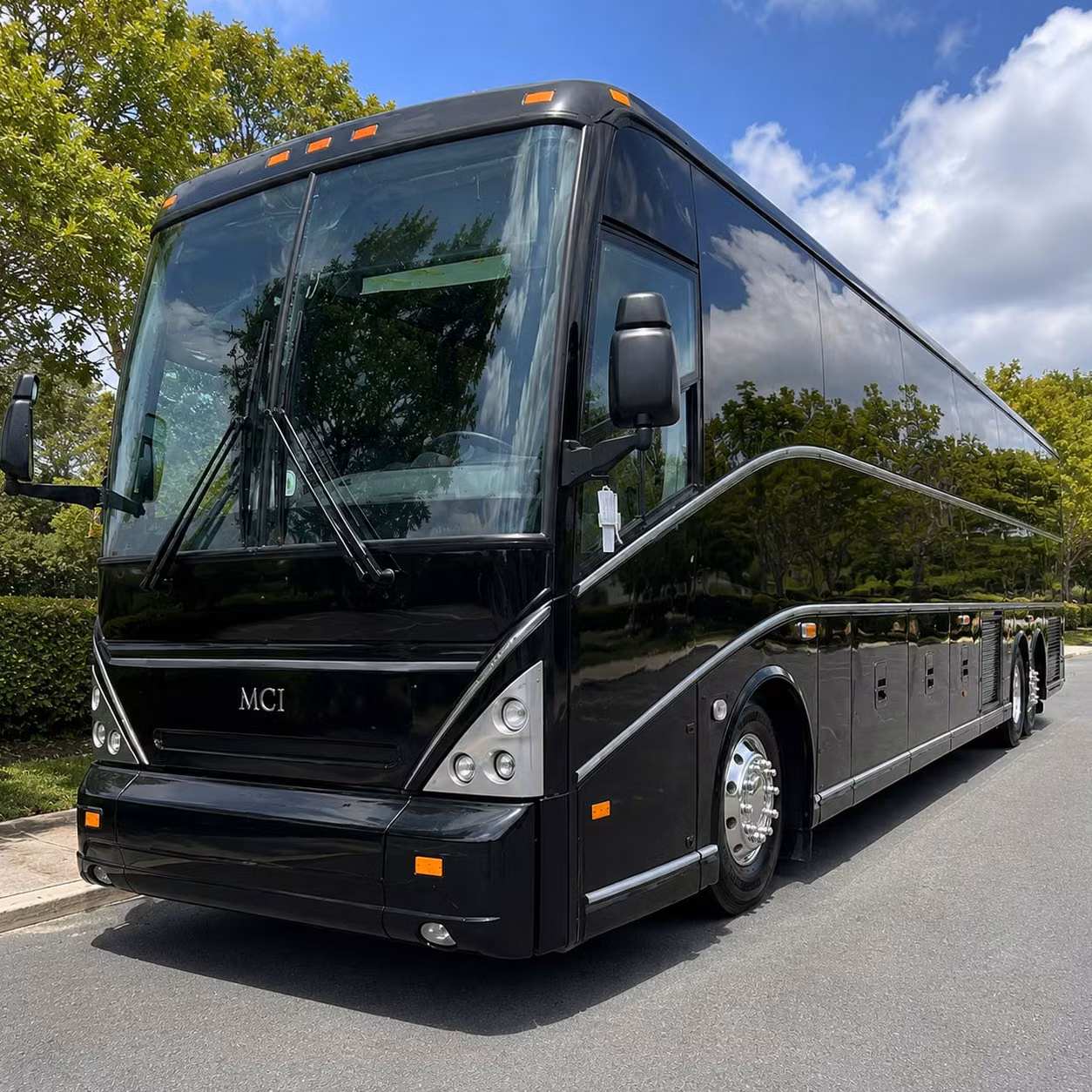 with owensborocharterbuscompany com you ll have a built in designated driver for every owensboro concert night